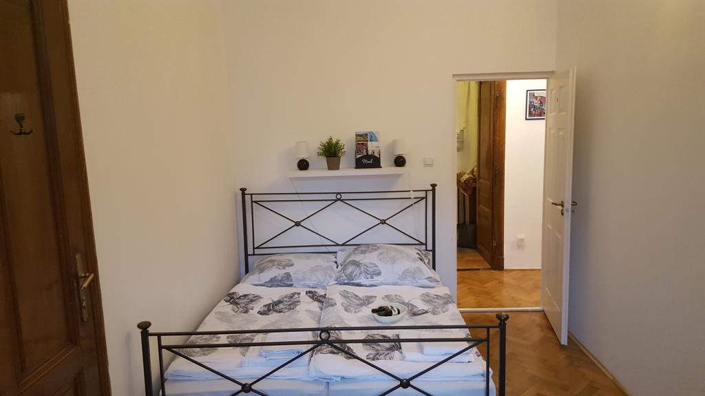 Várkerület Apartman Sopron Exterior foto