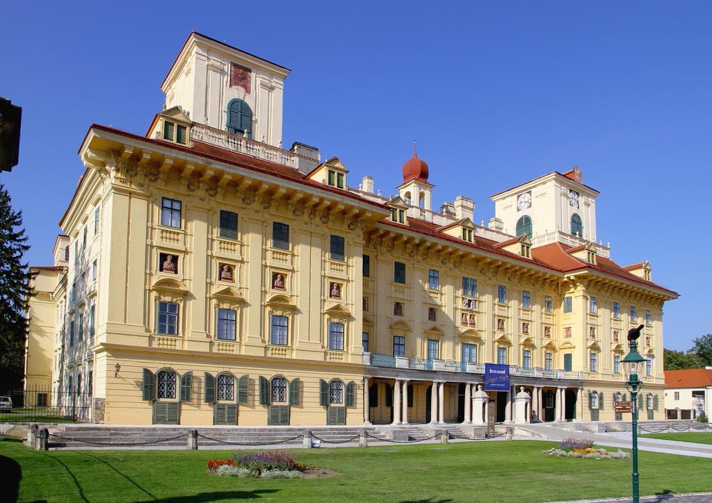 Várkerület Apartman Sopron Exterior foto
